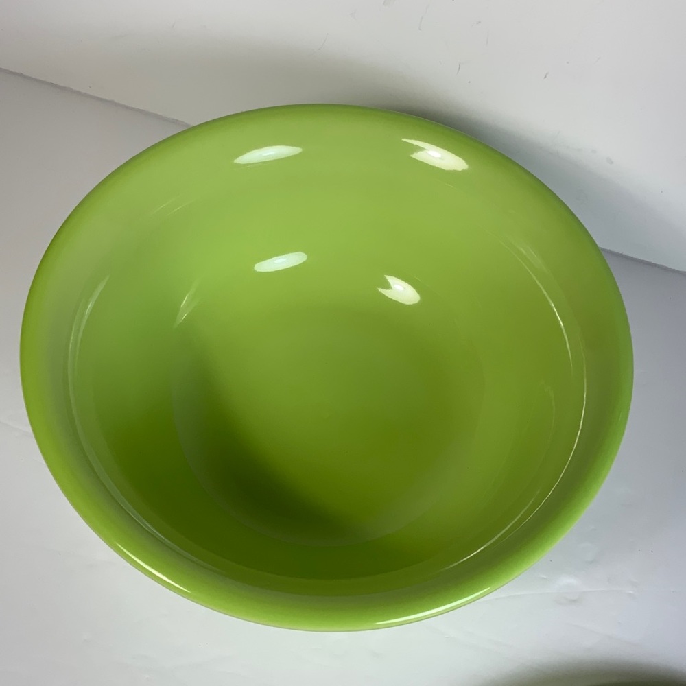 Fiesta Chartreuse Covered Casserole Fiestaware NOS 1st Quality USA - Picture 3 of 7